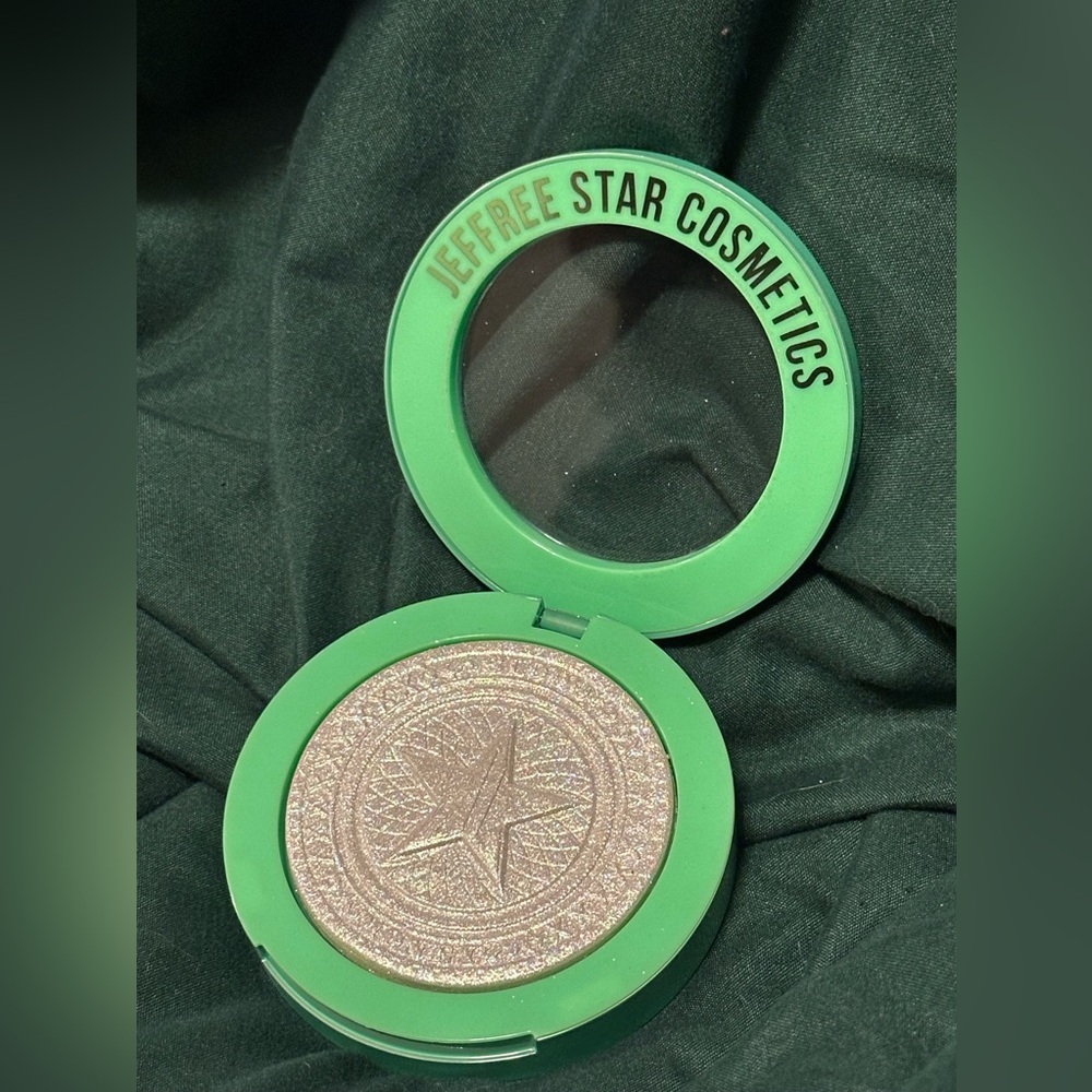 Jeffree Star Extreme Frost Highlighter